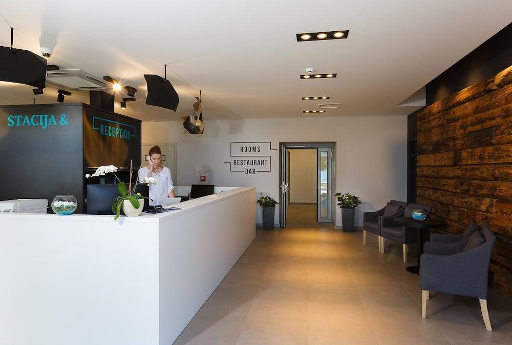 Kaštela Hotel Stacija מראה חיצוני תמונה