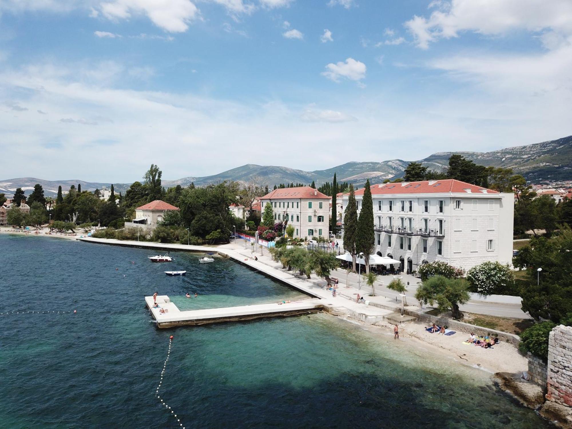 Kaštela Hotel Stacija מראה חיצוני תמונה